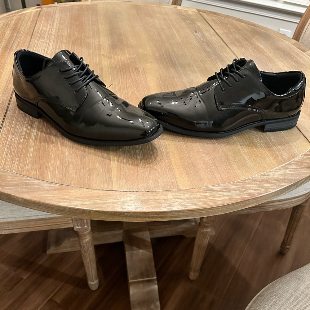Vance Co. Cole Oxford Patent Leather Tuxedo Shoes